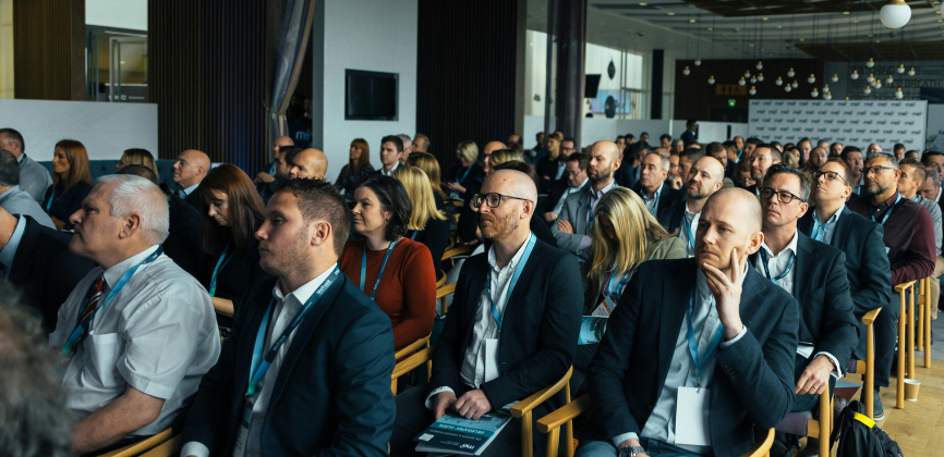 <span style="font-family: 'Noto Serif', serif; font-weight: 500; font-size: 36px; line-height: 30px; letter-spacing: 0%; color: #C8A068;">   Networking & Conferences </span>